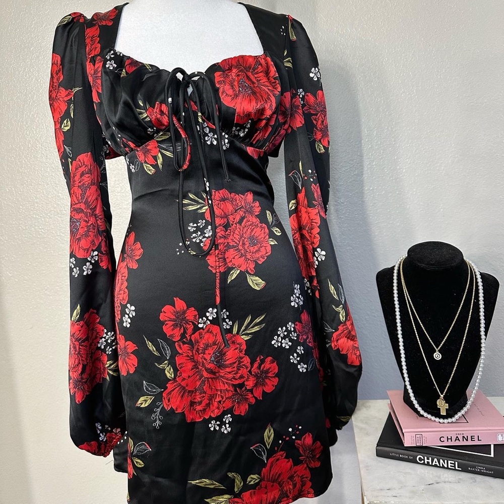 RED/BLACK FLORAL SATIN MINI DRESS